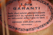Small body 1 ars GARANTI HERMAN CARLOS LEVIN GOTENBORG guitar for restoration
