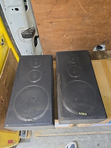 Aiwa speakers pair used - sx-80,
