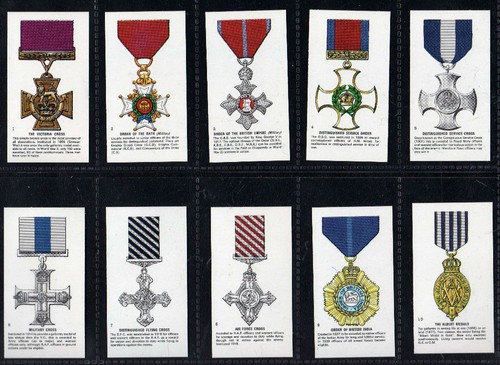 Cigarette cards war medals - cigarette,