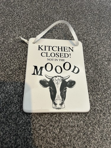 Kitchen closed not the mood - in,