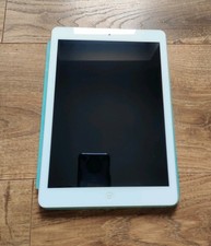 Apple iPad A1474 Air 1st Generation Tablet - 16GB - 9.7" - Silver - Wi-Fi