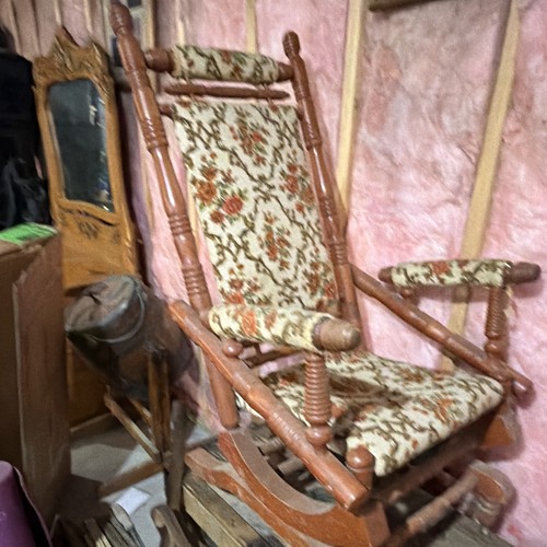Wood rocking chair with - rocking,