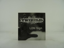 TWIZZLE LDN SIGN (56) 9 Track