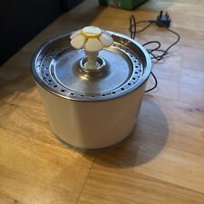 Car Drinking Fountain