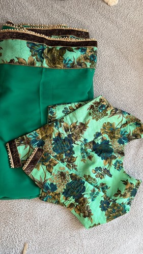 Green sari with - sari, floral