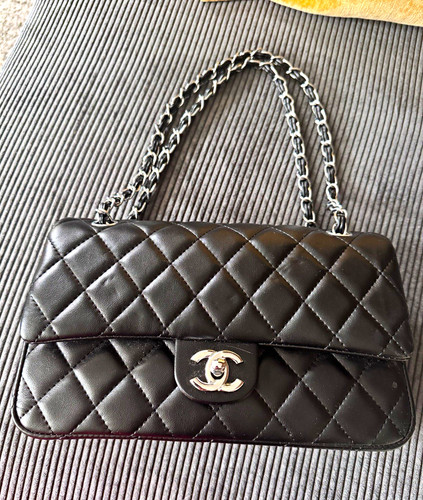 Chanel black small - chanel,