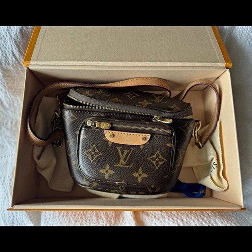 Louis vuitton mini bumbag - vuitton,