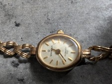 Vintage ladies sovereign 9ct