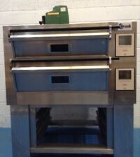Tom Chandley 4 Tray (18"x 30" Trays) Deck Oven, With Mist Steam System