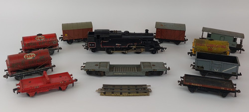 Hornby dublo steam locomotive - hornby,