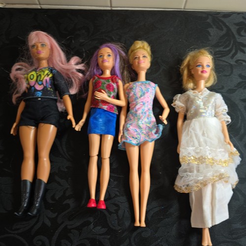 Barbie doll bundle - doll, (dw90)