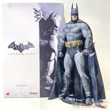 HOT TOYS VGM18 BATMAN ARKHAM