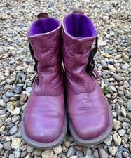 Purple/cherry Dr Martens Tana