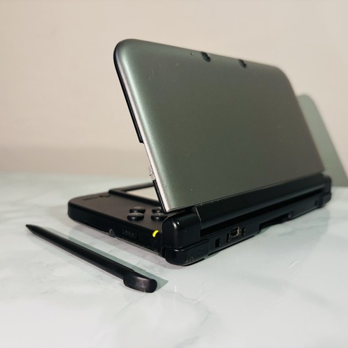 Nintendo 3ds console grey - xl,