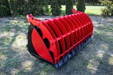 Bucket Grab with Euro8 loader