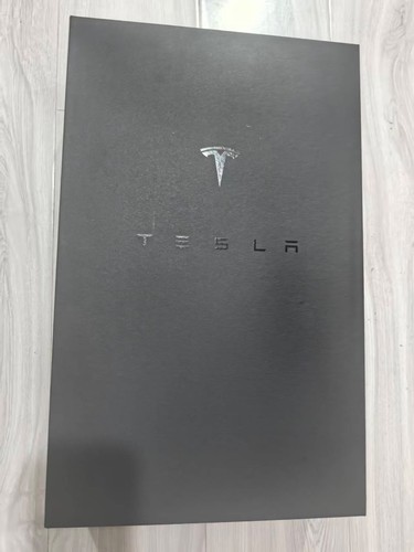 Tesla tequila decanter - tesla, bottle