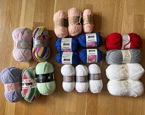 Ball yarn bundle job lot - yarn,