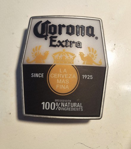 Corona round badge fish - round,