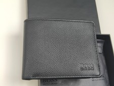 Hugo Boss Traveller Credit