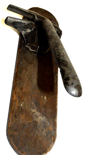 Scarce cast iron cork press - scarce,
