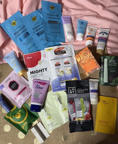 Beauty sample lot - ~over, 25