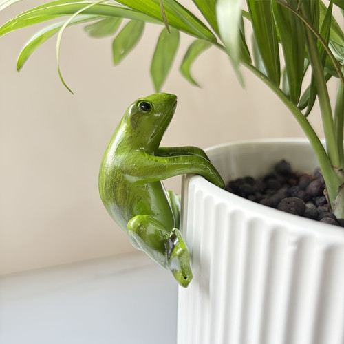 Cute frog pot hugger ornament - hugger,