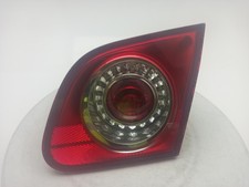 VOLKSWAGEN PASSAT Tail Light