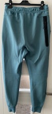 MENS NIKE TECH FLEECE