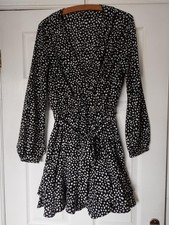 Ladies black/white frilled long sleeved mini dress Size 14 Influence