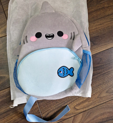 Adoramals archie the shark - archie,