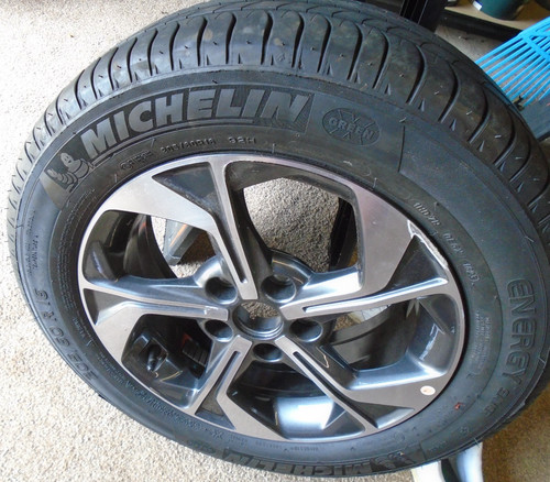 Kia xceed alloy wheel - alloy, rim