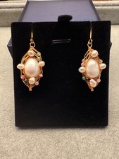 Freshwater baroque dangle