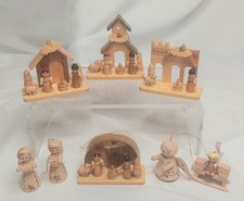 Stunning Handmade ERZGEBIRGE Style Wooden Miniature NATIVITY Ornaments