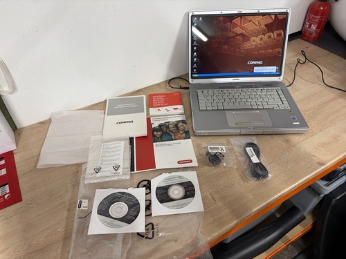 Compaq v4335 laptop retro - -,