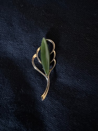 Vintage brooch gold green - gold,