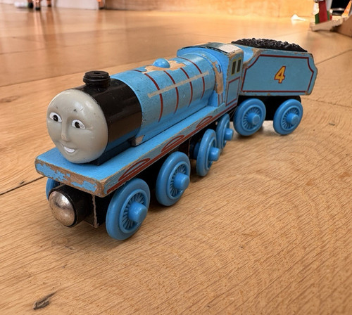 Wooden gordon train - wooden, engine