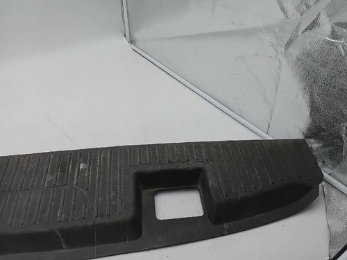 Et76r40352 boot trim ford - et76r40352,
