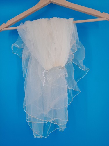 Ivory bridal veil with comb - veil,