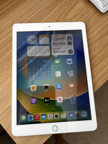 Apple ipad 5th - ipad,