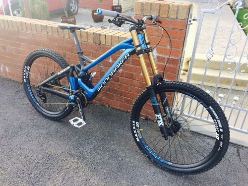 Mondraker summum carbon pro - carbon,