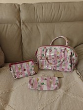 New Debenhams floozie toiletry