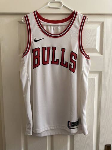 Chicago bulls jersey size - chicago,