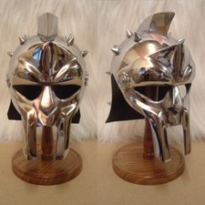 Mini Gladiator Maximus Helmet & Hardwood Lacquered Stand Movie Decoration Piece