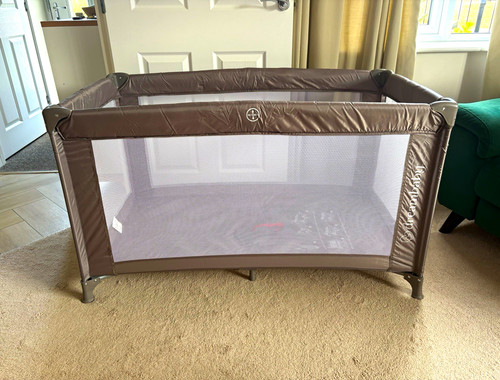 Dreambaby travel cot - dreambaby,