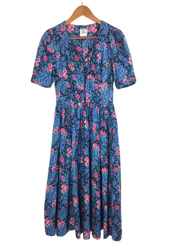 Vintage laura ashley - laura,