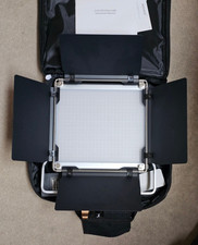 Neewer NL480 light, complete