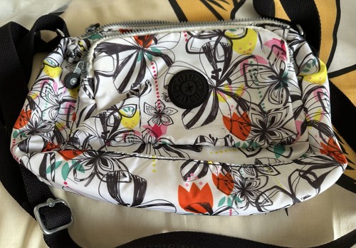Kipling reth palm print - print, cross