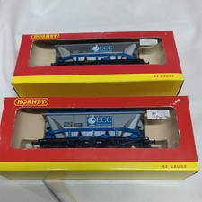 Hornby OO R6106 ECC hopper Wagons X 2 Boxed excellent condition 