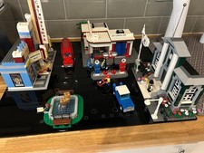 LEGO Creator Expert: Town Plan (10184) - Excellent condition