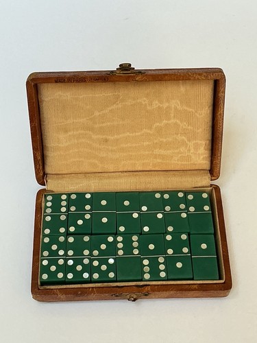 Vintage green bakelite - vintage,
